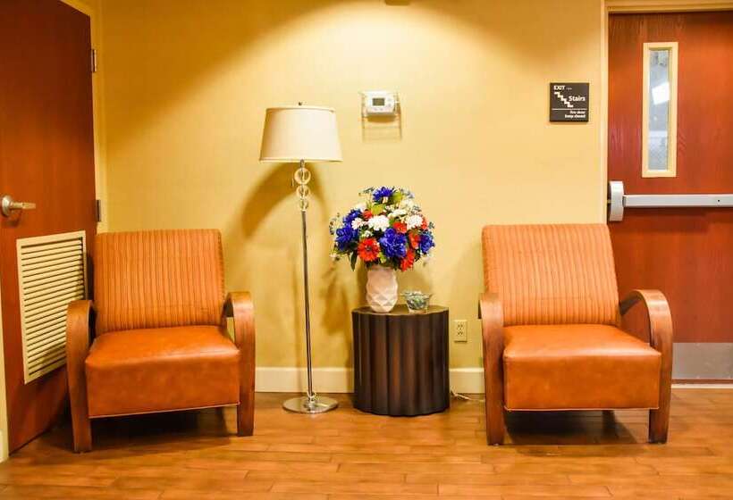 בית מלון כפרי Hampton Inn Perry