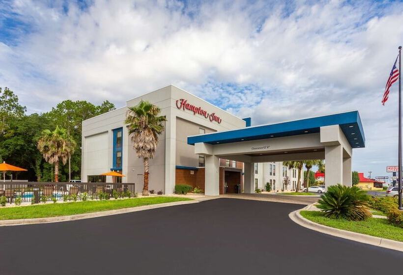 فندق Hampton Inn Perry