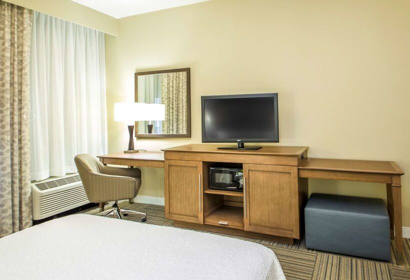 호텔 Hampton Inn Philadelphiainternational Airport