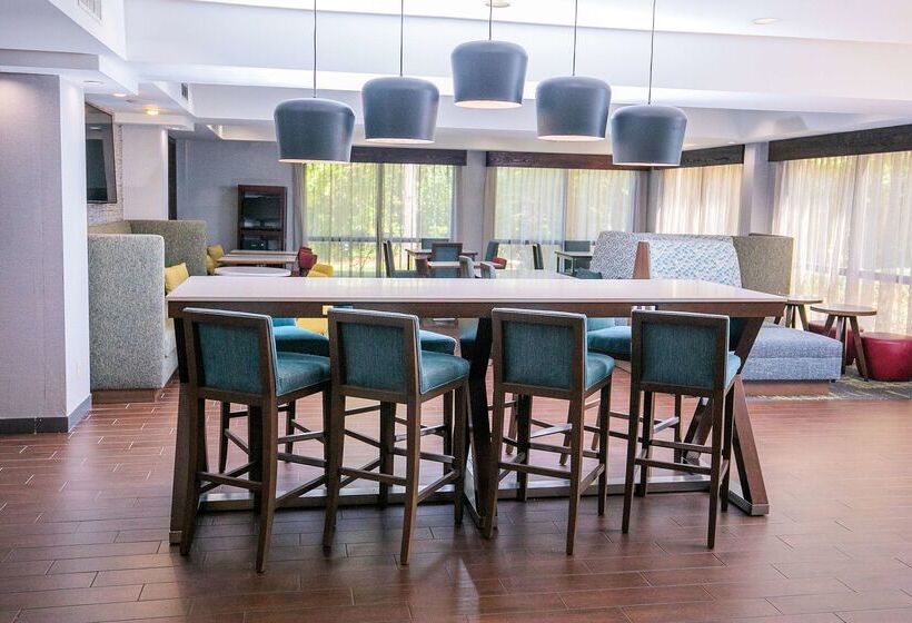 Отель Hampton Inn Pickwick Damat Shiloh Falls