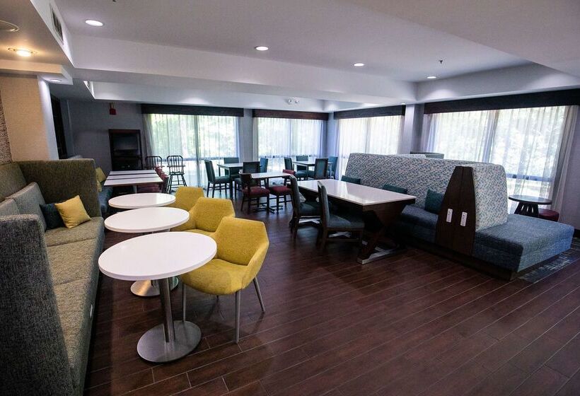 Отель Hampton Inn Pickwick Damat Shiloh Falls