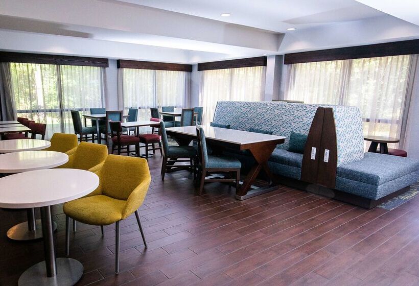 فندق Hampton Inn Pickwick Damat Shiloh Falls