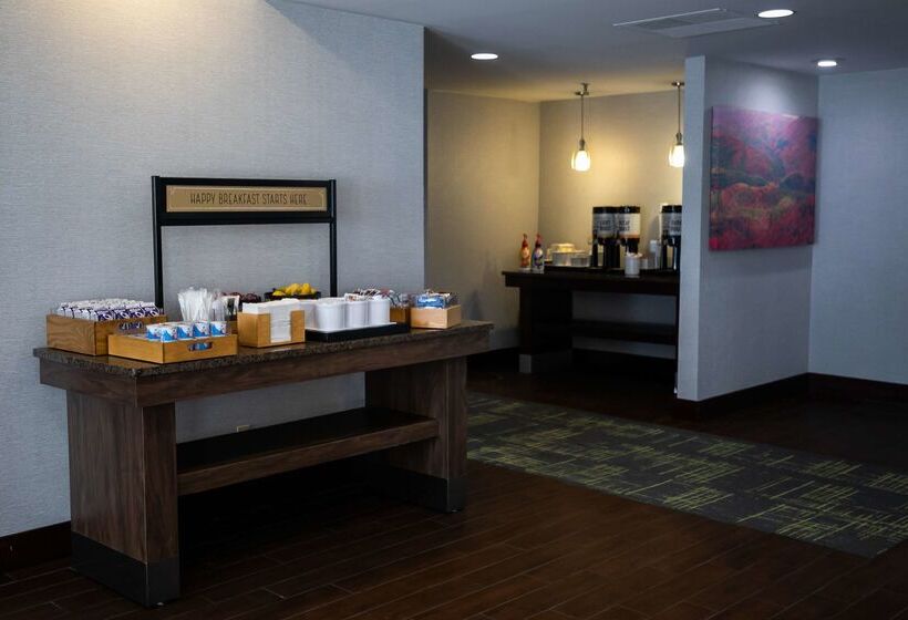 Отель Hampton Inn Pickwick Damat Shiloh Falls