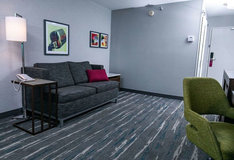 فندق Hampton Inn Pickwick Damat Shiloh Falls