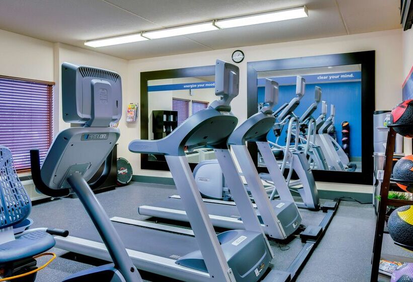 호텔 Hampton Inn Pittsburgh Airport