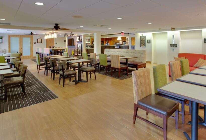 호텔 Hampton Inn Pittsburgh Airport