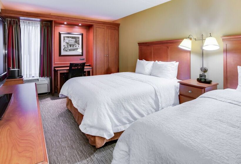 호텔 Hampton Inn Pittsburgh Airport