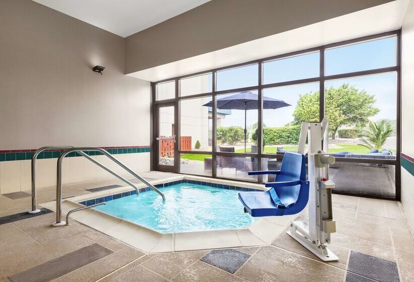 فندق Hampton Inn Quakertown