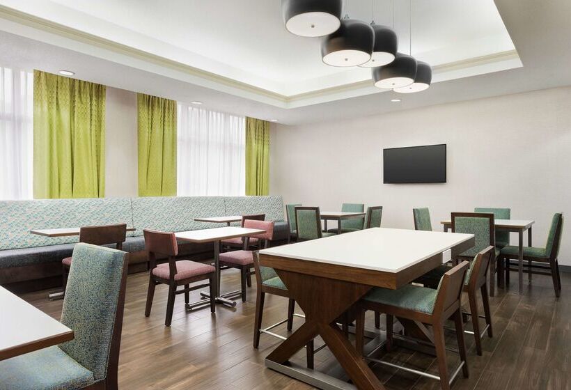 Отель Hampton Inn Quakertown