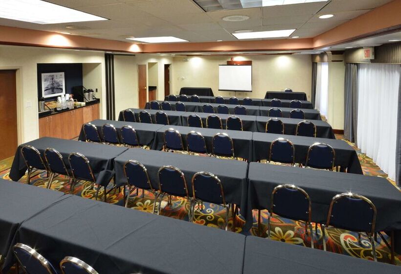 ホテル Hampton Inn Raleigh Capital Blvd. North