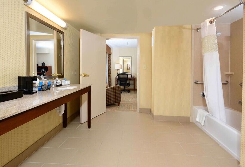 ホテル Hampton Inn Raleigh Capital Blvd. North