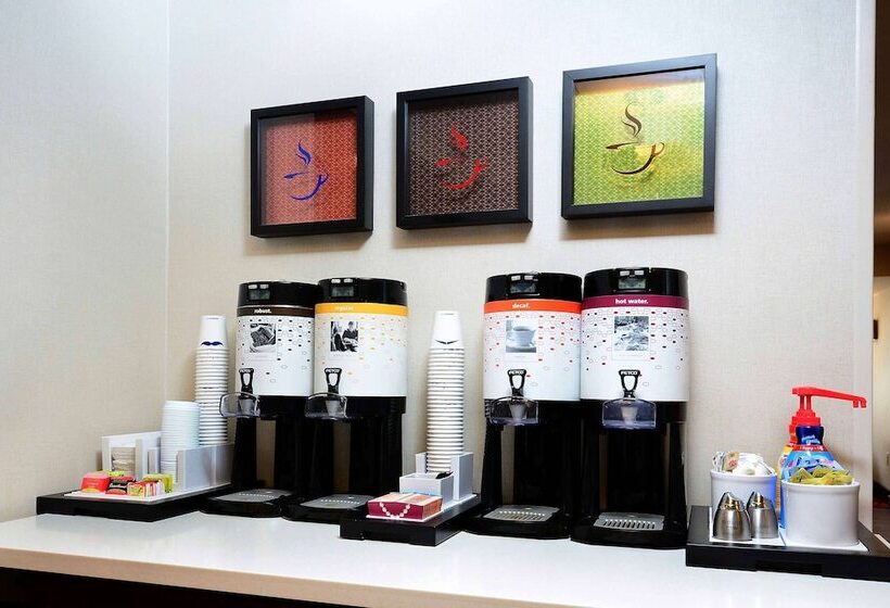 ホテル Hampton Inn Raleigh Capital Blvd. North