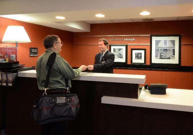 ホテル Hampton Inn Raleigh Capital Blvd. North