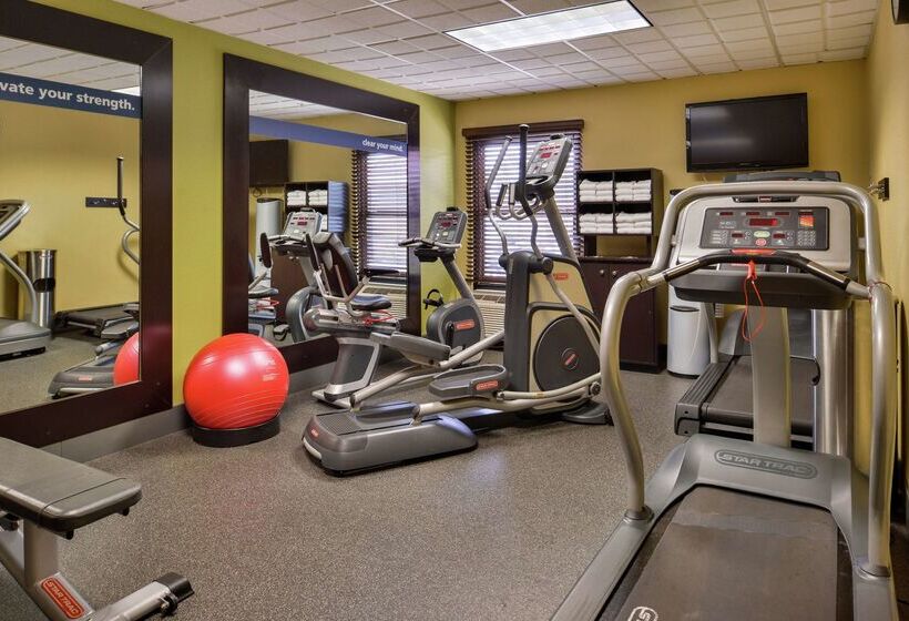 فندق Hampton Inn Raleigh/clayton I 40