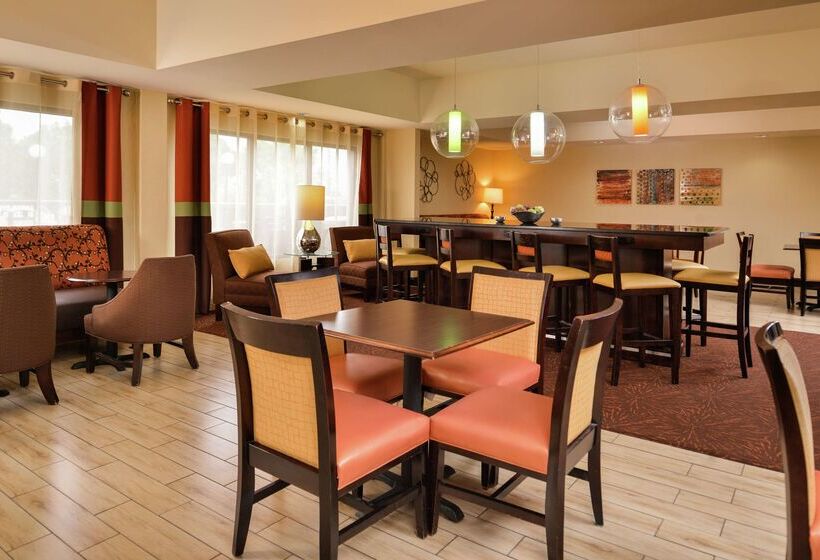 فندق Hampton Inn Raleigh/clayton I 40