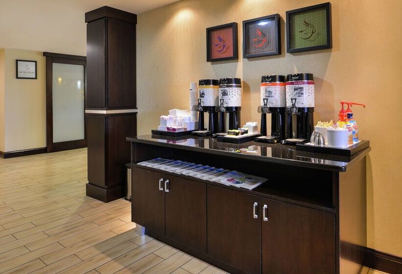 فندق Hampton Inn Raleigh/clayton I 40