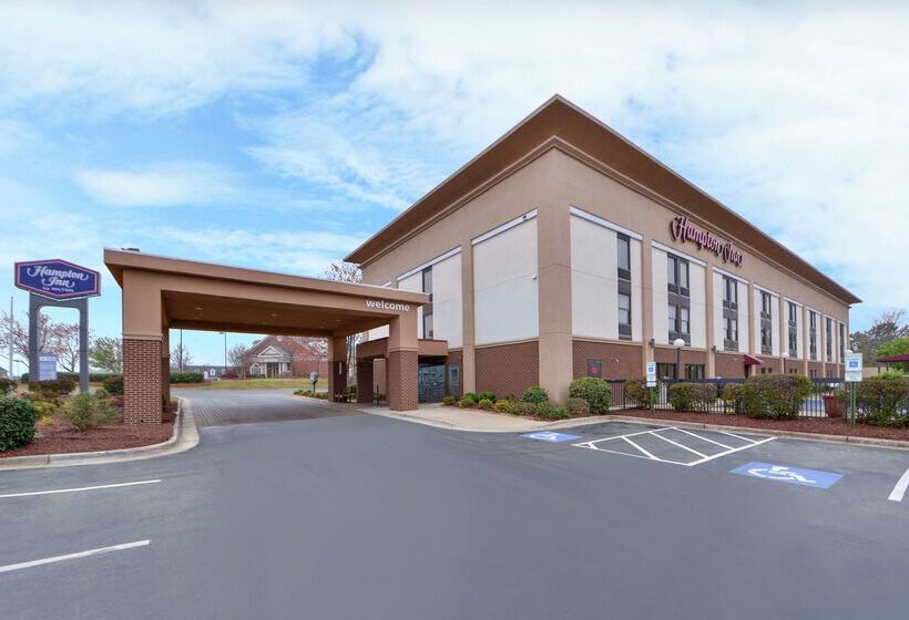 فندق Hampton Inn Raleigh/clayton I 40