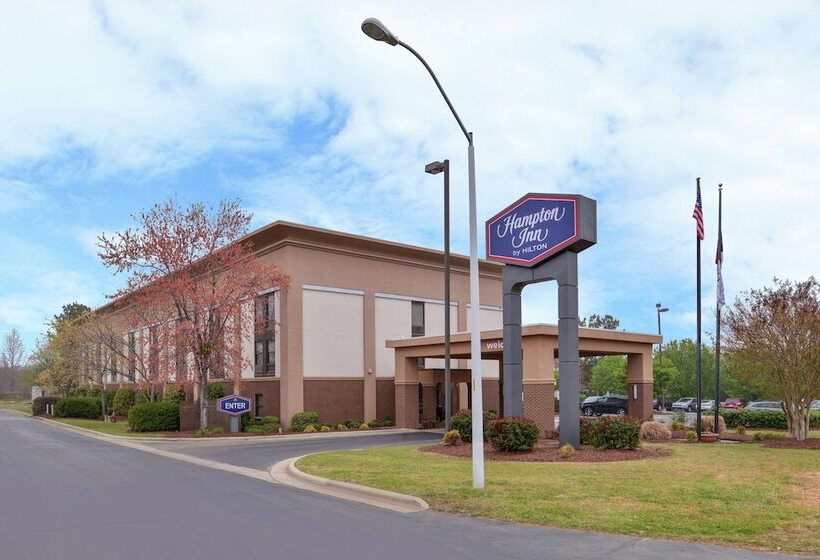 فندق Hampton Inn Raleigh/clayton I 40