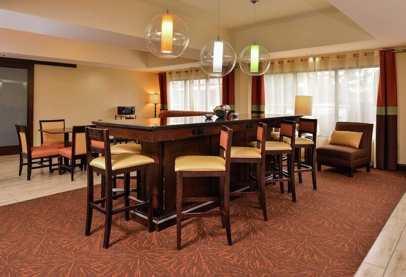 فندق Hampton Inn Raleigh/clayton I 40