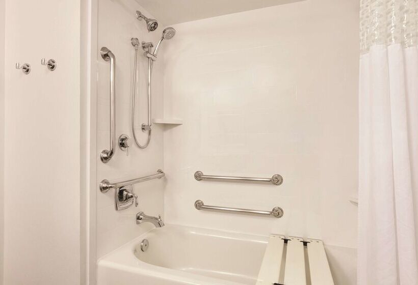 בית מלון כפרי Hampton Inn By Hilton Richmond North/ashland