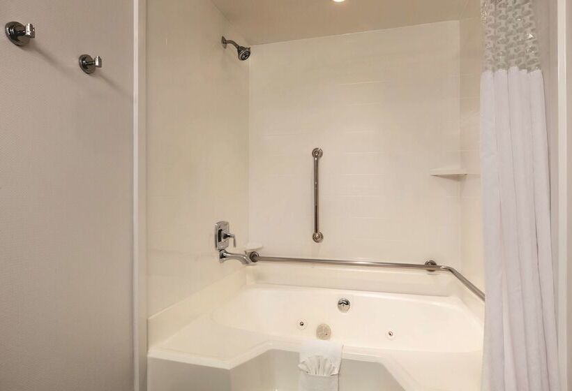 בית מלון כפרי Hampton Inn By Hilton Richmond North/ashland