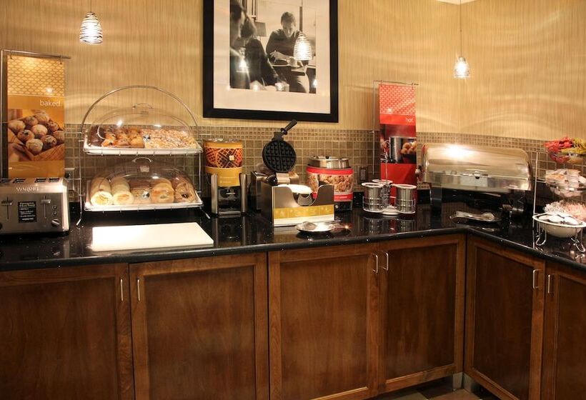 בית מלון כפרי Hampton Inn By Hilton Richmond North/ashland