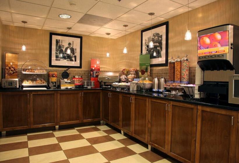 בית מלון כפרי Hampton Inn By Hilton Richmond North/ashland