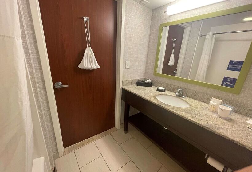فندق Hampton Inn Ridgefield Park