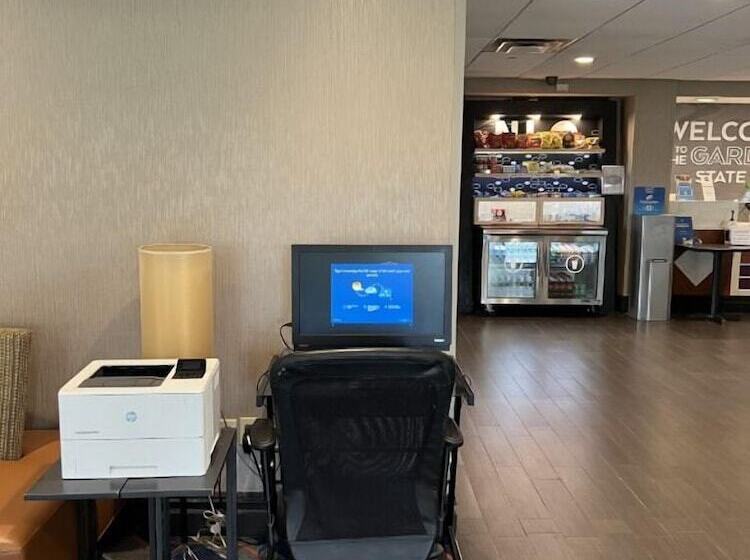 فندق Hampton Inn Ridgefield Park