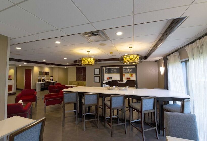فندق Hampton Inn Ridgefield Park