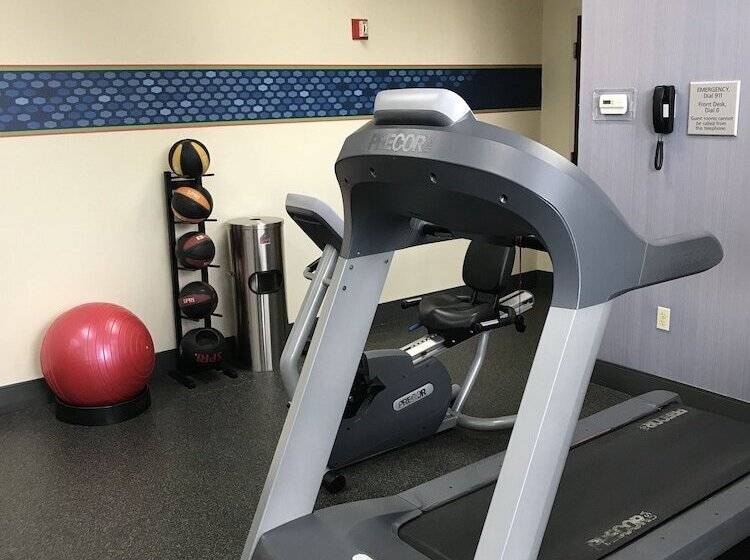 فندق Hampton Inn Ridgefield Park