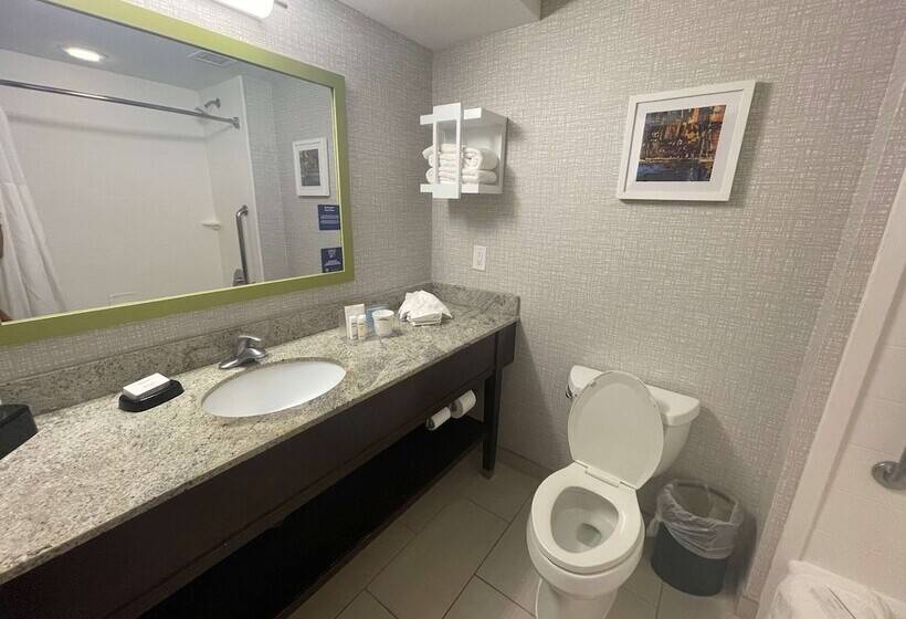 فندق Hampton Inn Ridgefield Park