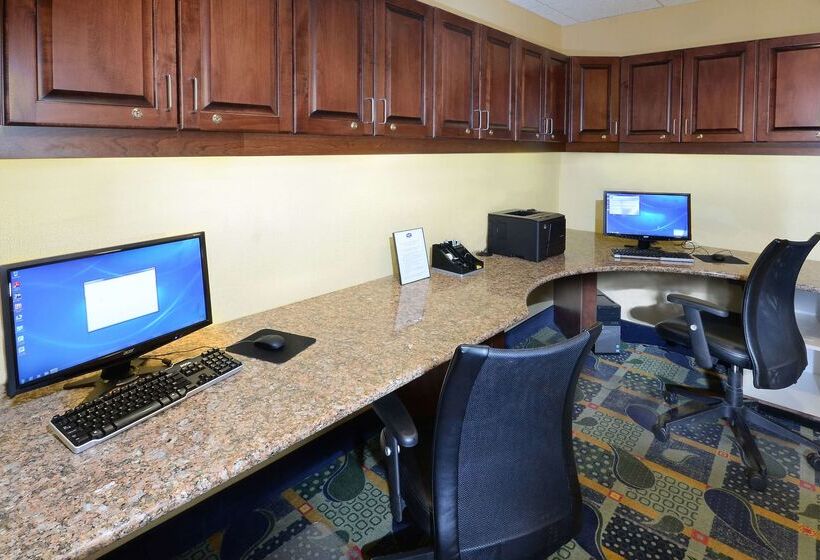 فندق Hampton Inn Roxboro