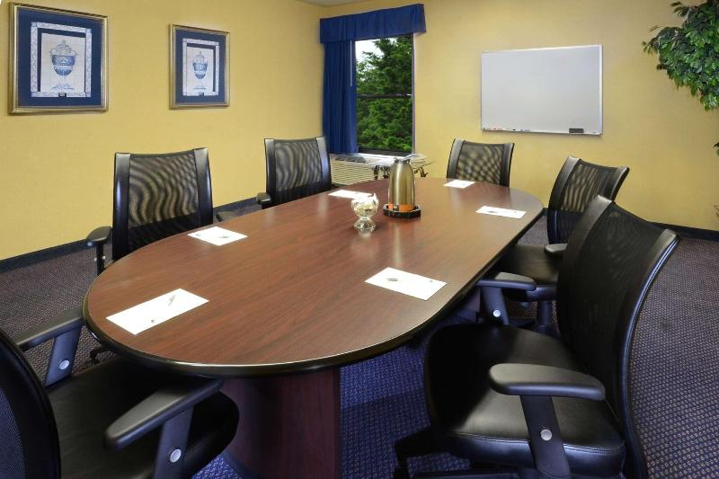 فندق Hampton Inn Roxboro