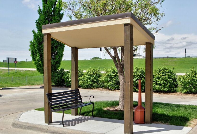 Отель Hampton Inn Salina