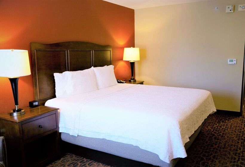 Отель Hampton Inn San Diego Del Mar