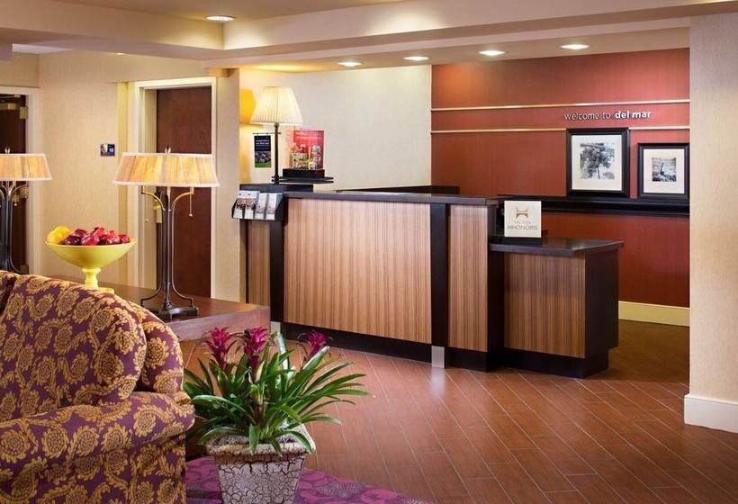 Отель Hampton Inn San Diego Del Mar