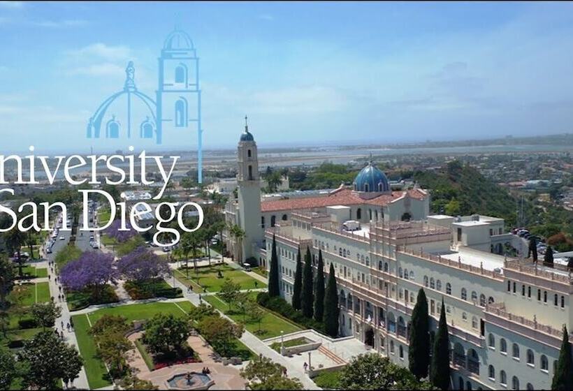 Отель Hampton Inn San Diego Del Mar