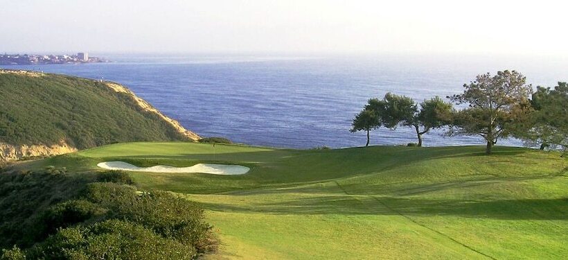 Отель Hampton Inn San Diego Del Mar