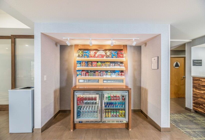 فندق Hampton Inn Oakland Hayward