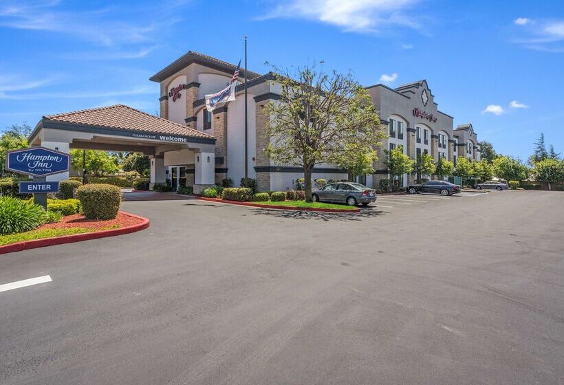 فندق Hampton Inn Oakland Hayward