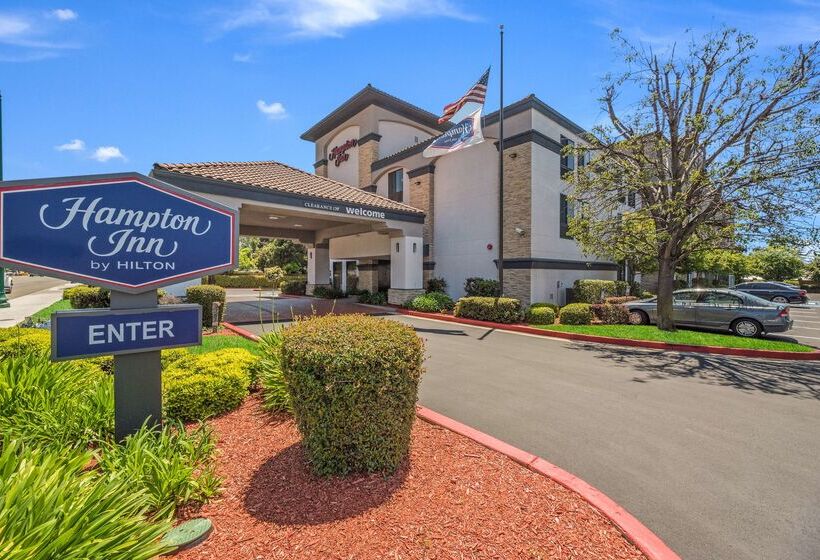 فندق Hampton Inn Oakland Hayward