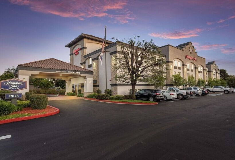 فندق Hampton Inn Oakland Hayward