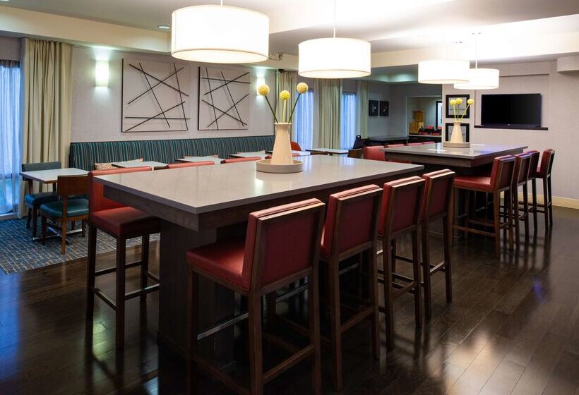 בית מלון כפרי Hampton Inn San Francisco Daly City