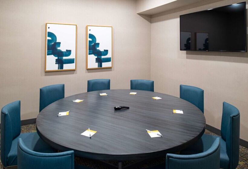 בית מלון כפרי Hampton Inn San Francisco Daly City