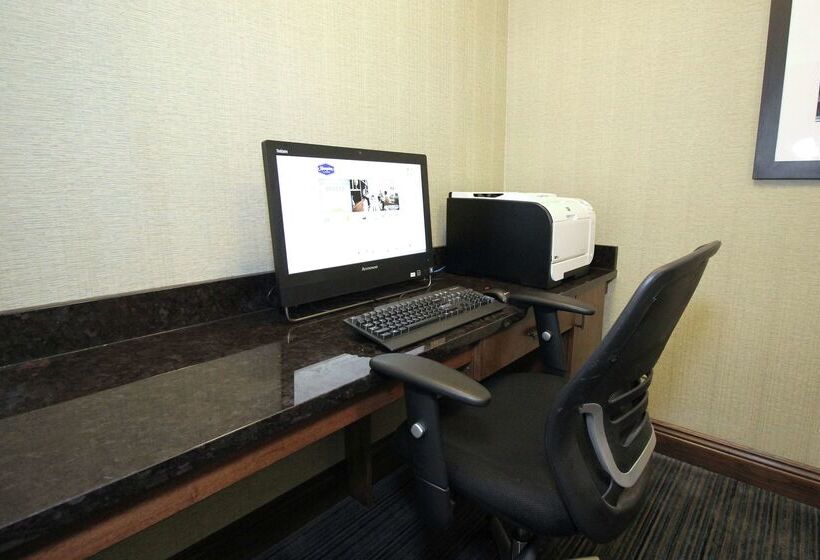 ホテル Hampton Inn Sandusky Central