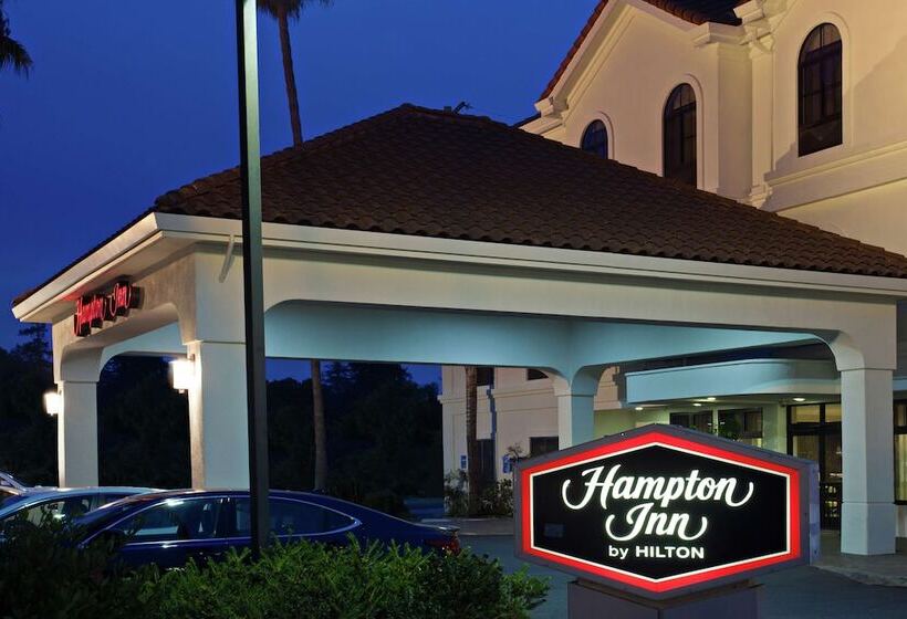 Отель Hampton Inn Santa Cruz