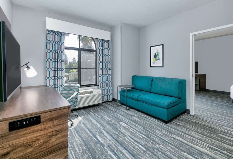 Отель Hampton Inn Santa Cruz