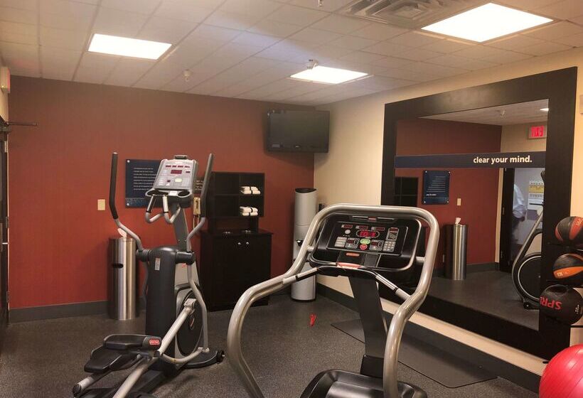 فندق Hampton Inn Seaford