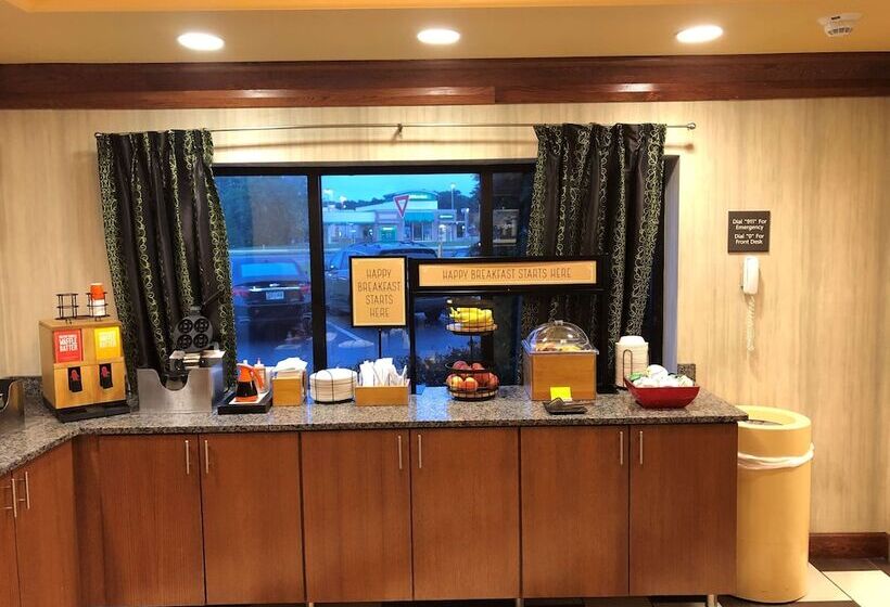 فندق Hampton Inn Seaford